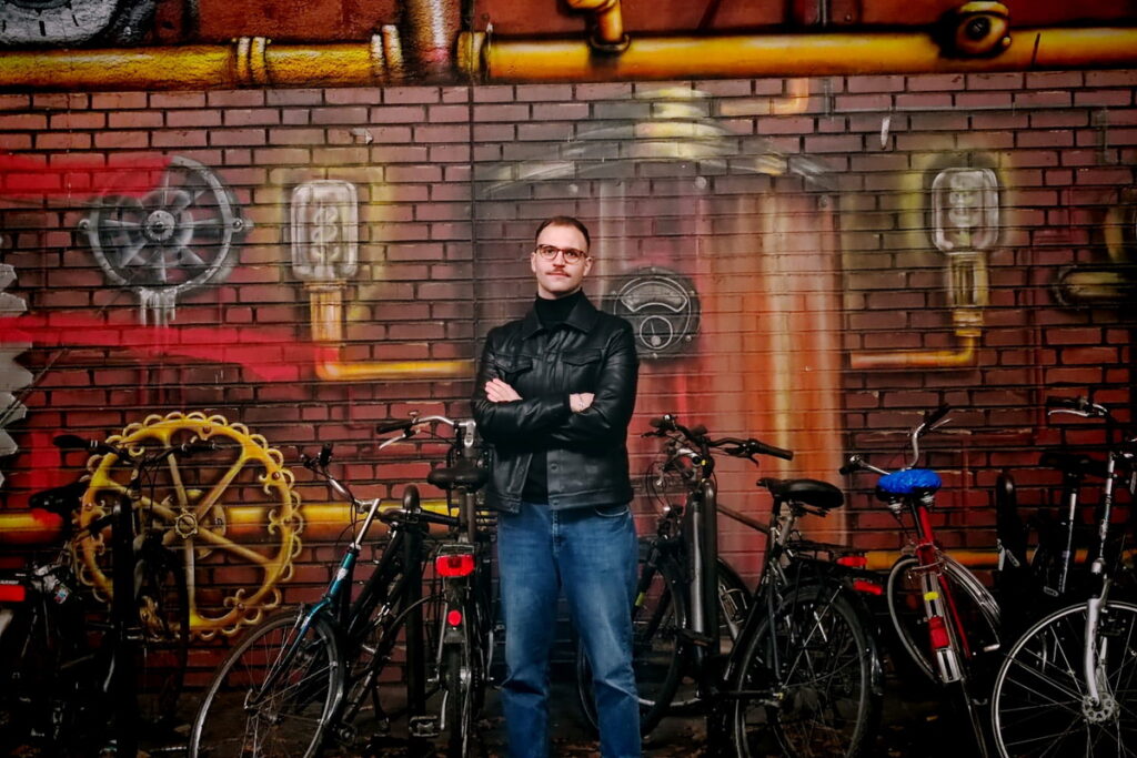 Alberto Giovinazzo, dal 24 gennaio il nuovo singolo Mastro Simone in radio e nei digital store