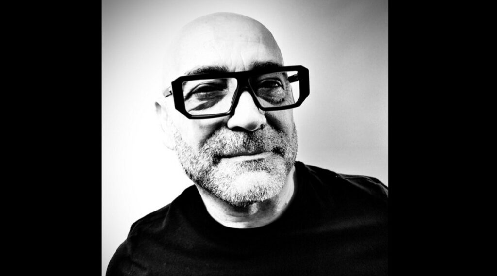 Max Magnani, “Moves Like Jagger” e il successo di Acetone