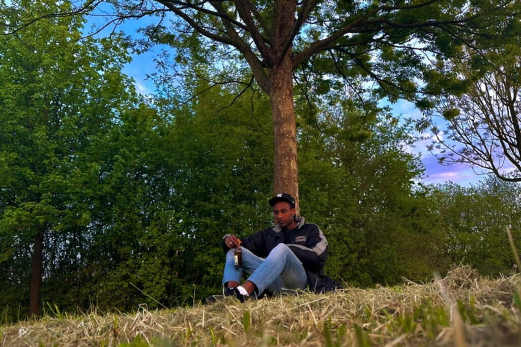 Meron, dal 25 aprile in radio e sui digital store il nuovo singolo Umani Giorni