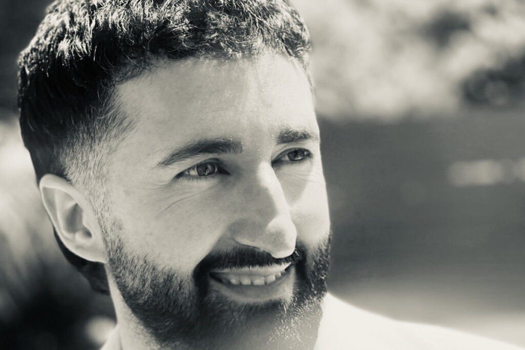 E Staje Cu Mme, disponibile il nuovo singolo in radio e sui digital store di Gianni Negri