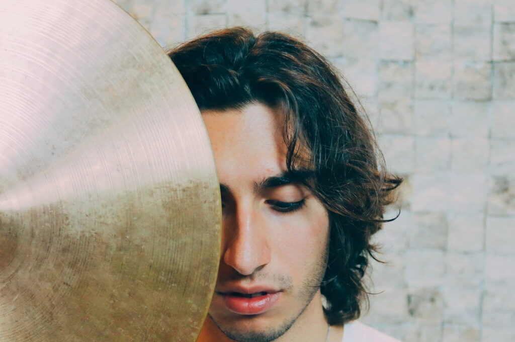 Plebbo, sulle piattaforme digitali e in rotazione radiofonica il nuovo singolo Americo