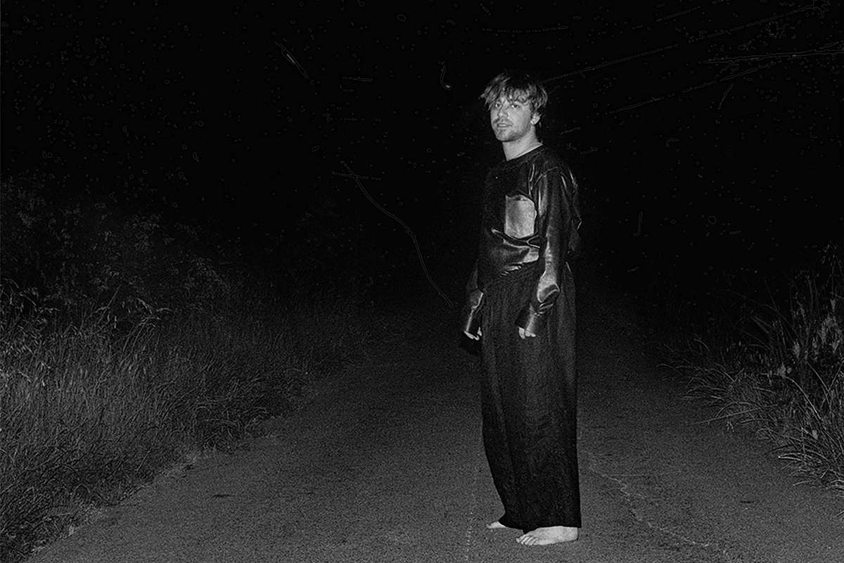 Lucciole, il nuovo singolo di Nicolaj