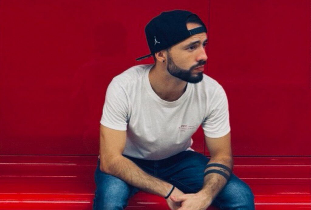 “Signorine nel metro”: il nuovo brano di Daniente che accende settembre