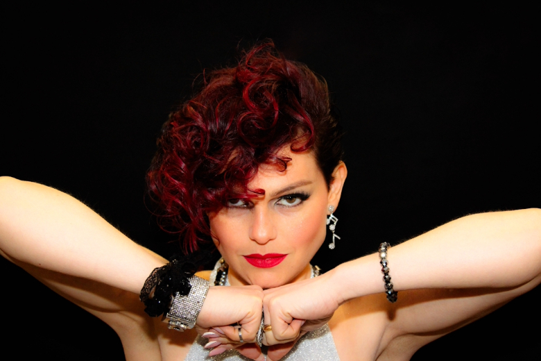 Joline Terranova: dal 26 settembre in radio il nuovo singolo “Connessioni sospese”