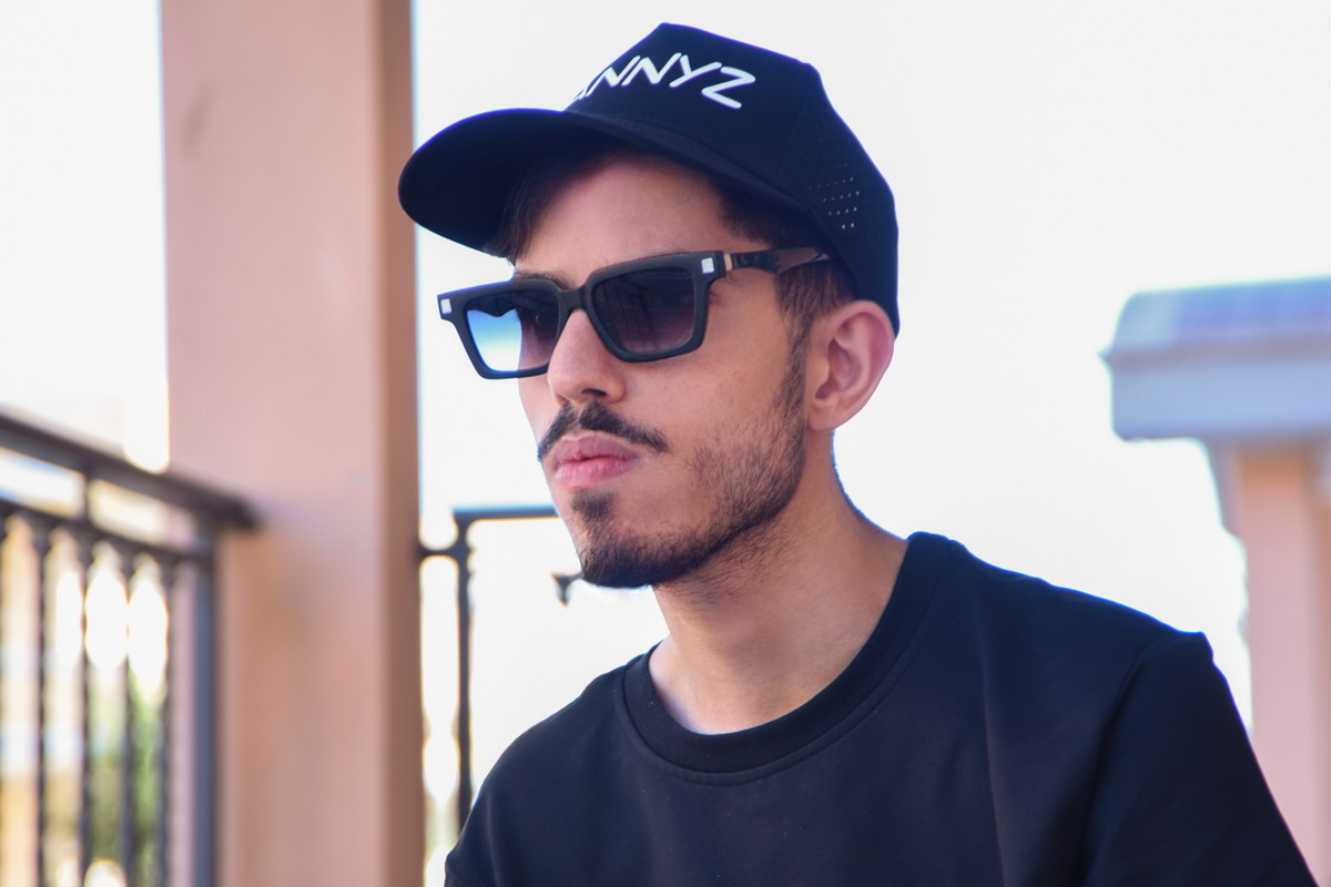 “Occhi Chiusi” è il nuovo singolo di DannyZ: il rap come ricerca di senso e riscatto