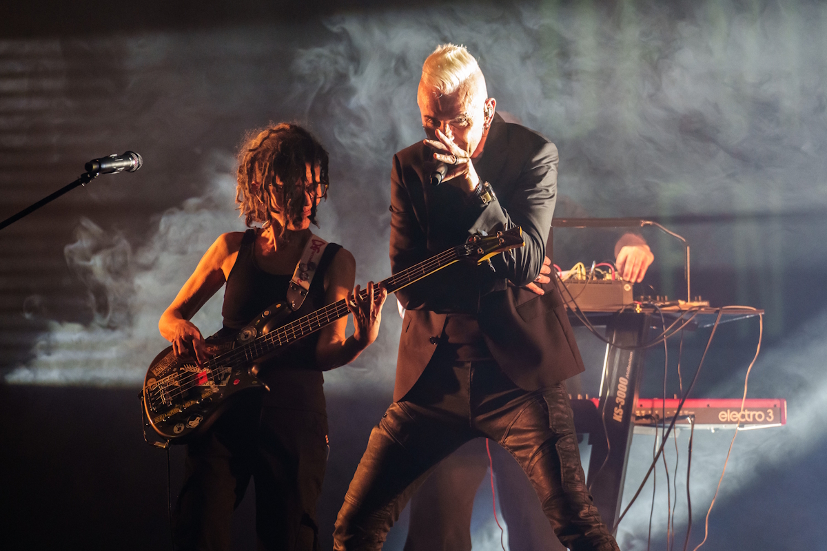 “I Valori della Crisi” è il nuovo singolo dei DISH-IS-NEIN in radio dal 10 ottobre 2025