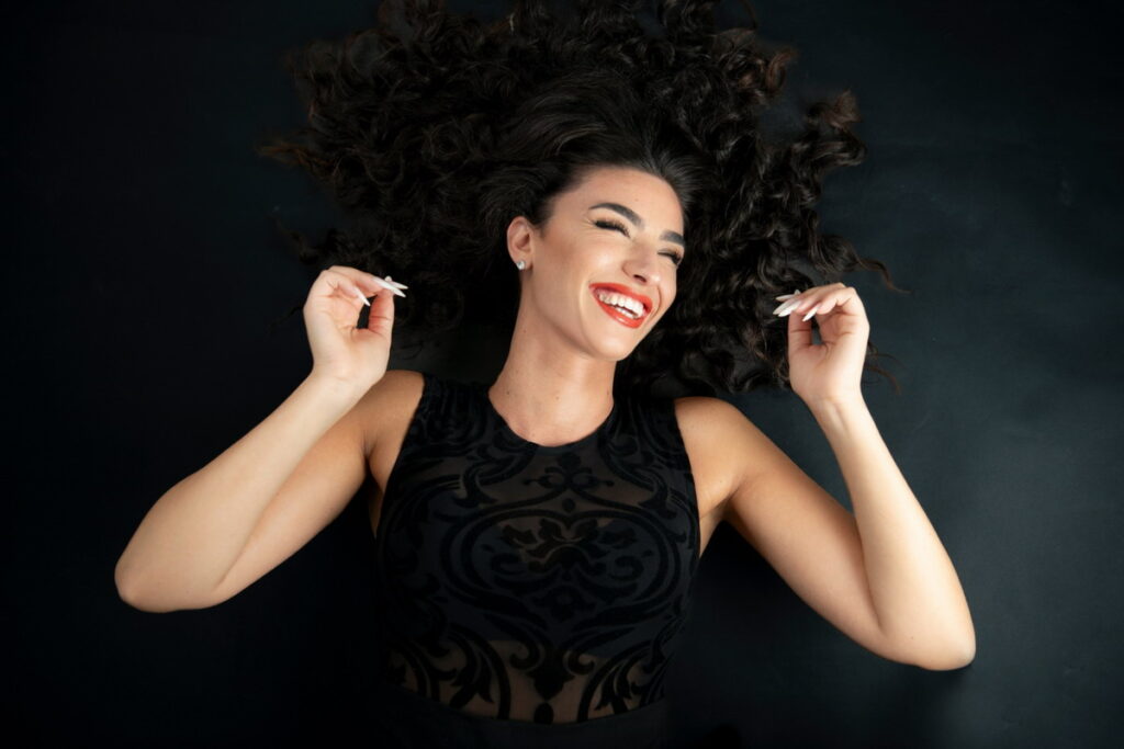 Khris porta il soul e l’R&B in Italia: quattro brani per raccontare l’identità femminile contemporanea