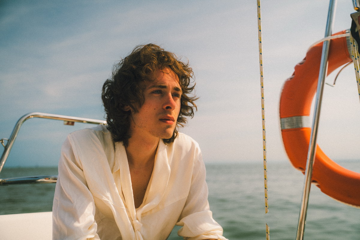 Cardo pubblica “Un senso”: dal 3 ottobre in radio il nuovo singolo, già disponibile in streaming