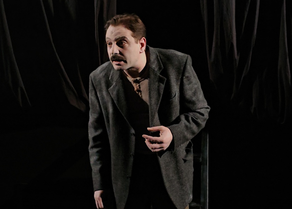 Gennaro Jovine – Fantasmi: spettacolo di apertura della stagione sala Assoli