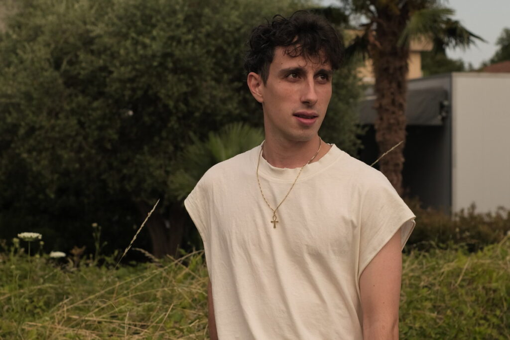 Tommaso Imperiali torna con “Qualcuno ha visto Elvis”: il nuovo singolo dal 3 ottobre su tutte le piattaforme digitali