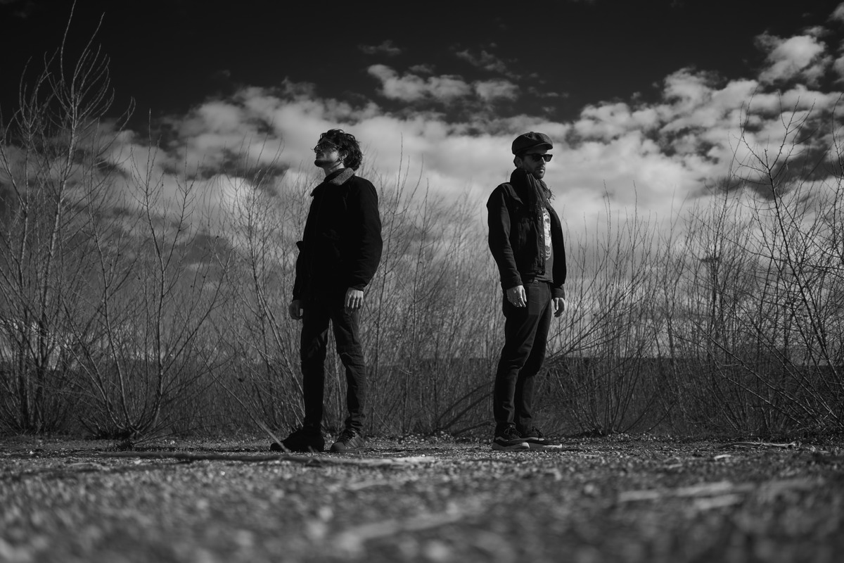 Sporco West, il nuovo brano strumentale dei RadioFrame21 dedicato all’Italia che resiste