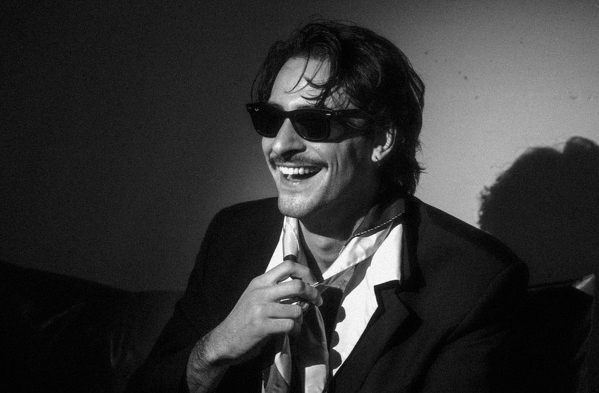 Mormile, dal 28 novembre il primo album “Miracoli, Catrame”