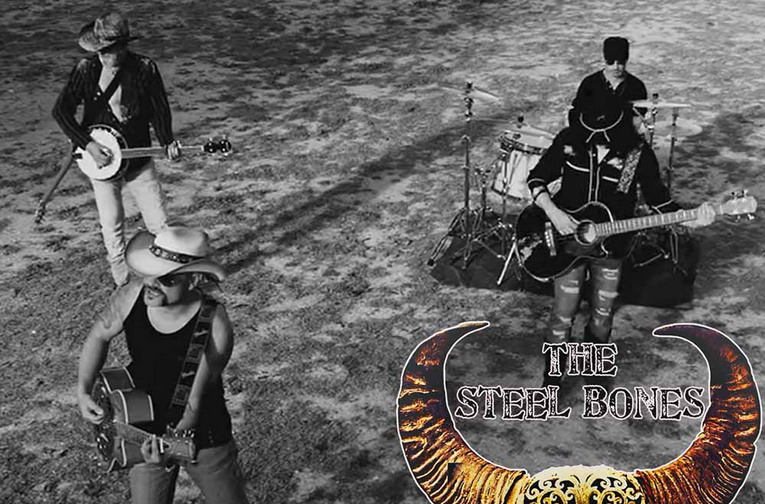 “3 Legs Chair”, il nuovo album dei The Steel Bones tra radici rock e identità rinnovata