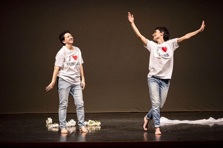 Napoli, al Teatro Nuovo debutta The Doozies di e con Marta Dalla Via e Silvia Gribaudi