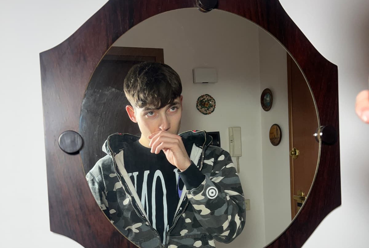 Tutto torna è il primo EP di Darma, disponibile dal 17 ottobre