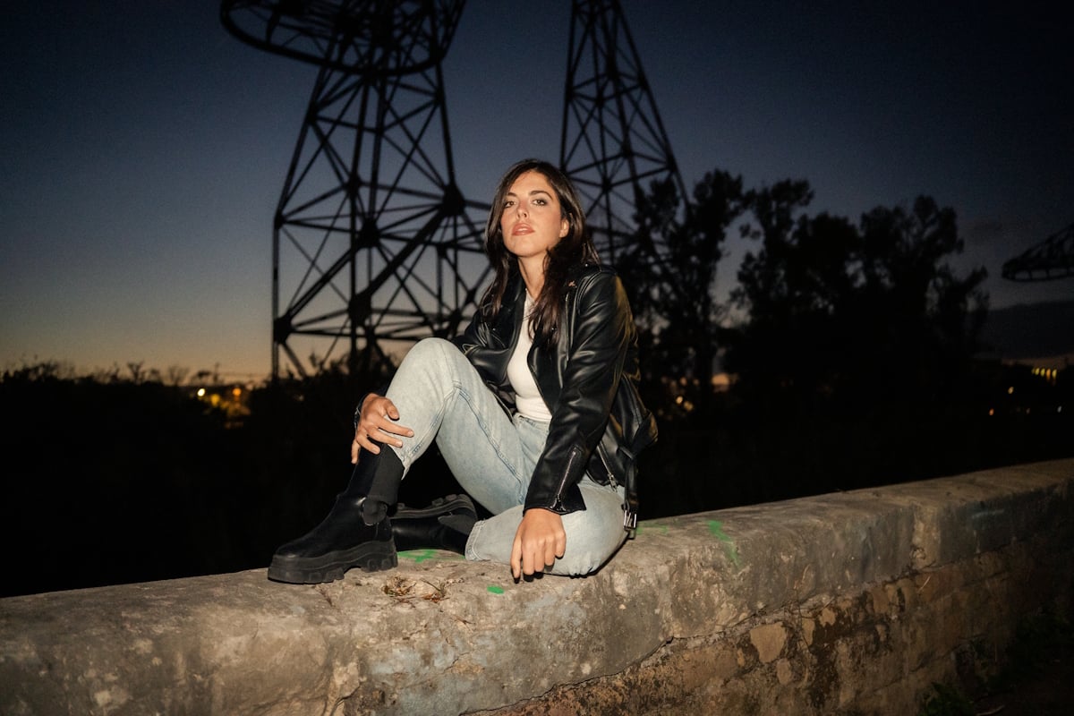 “Supernove” è il nuovo singolo di Rossella, disponibile dal 5 dicembre