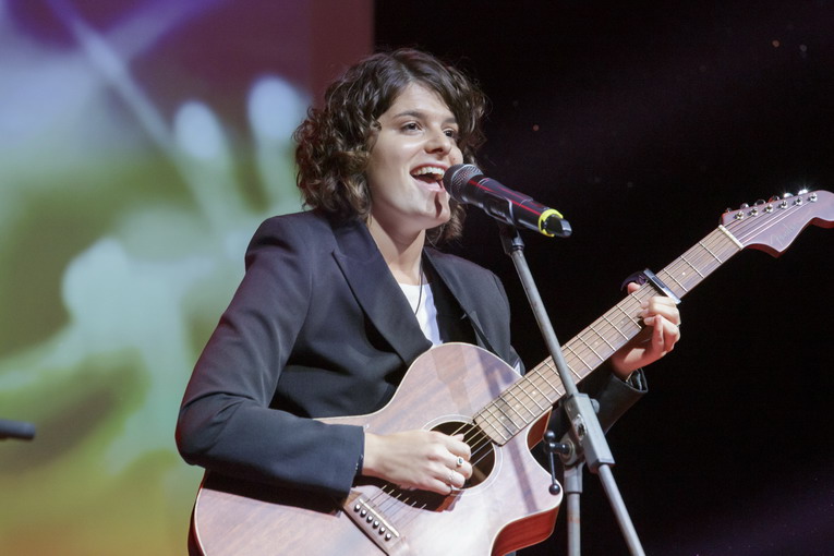 Giulia Trovò pubblica il singolo “Per Giulia”, estratto dall’album “Agape”